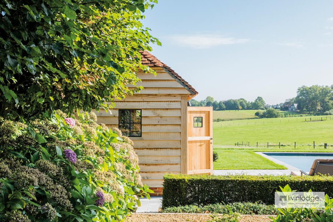 cottage poolhouse in hout