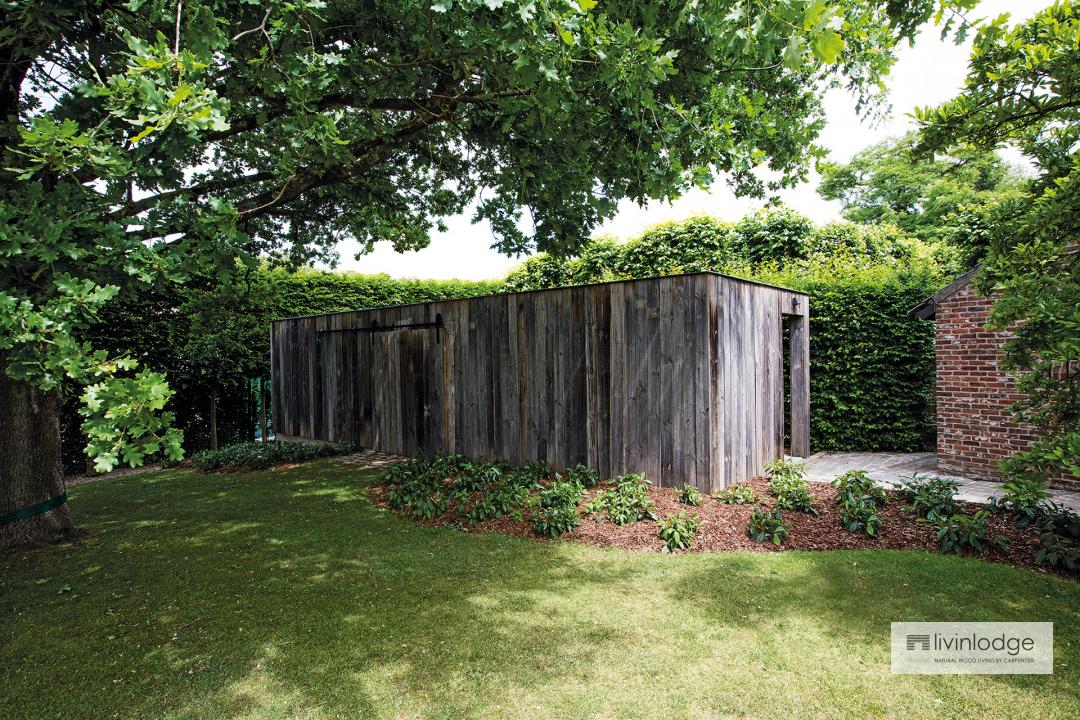 Moderna caseta de jardín hecha a medida
